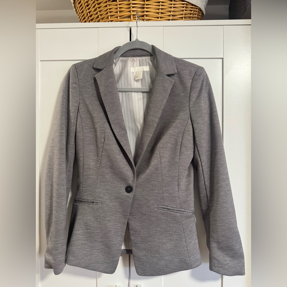 H&M Fitted Grey blazer Size 6